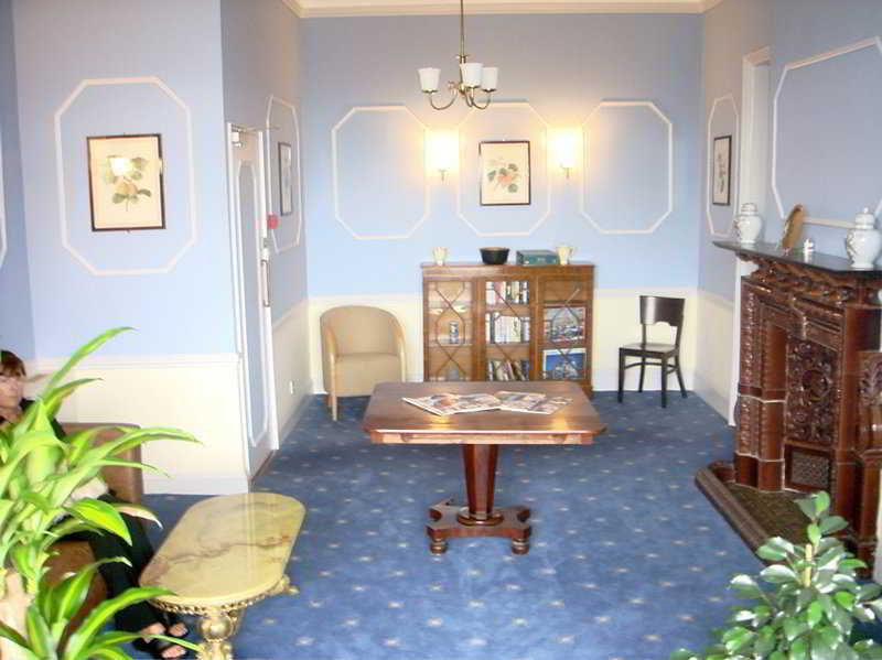 Mountview Hotel Express 圣赫利尔泽西 外观 照片